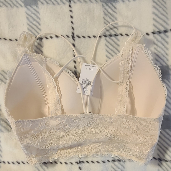 BKE Buckle Full Coverage Bralette Size Large Cream/White Color New WITH TAGS - Picture 2 of 4